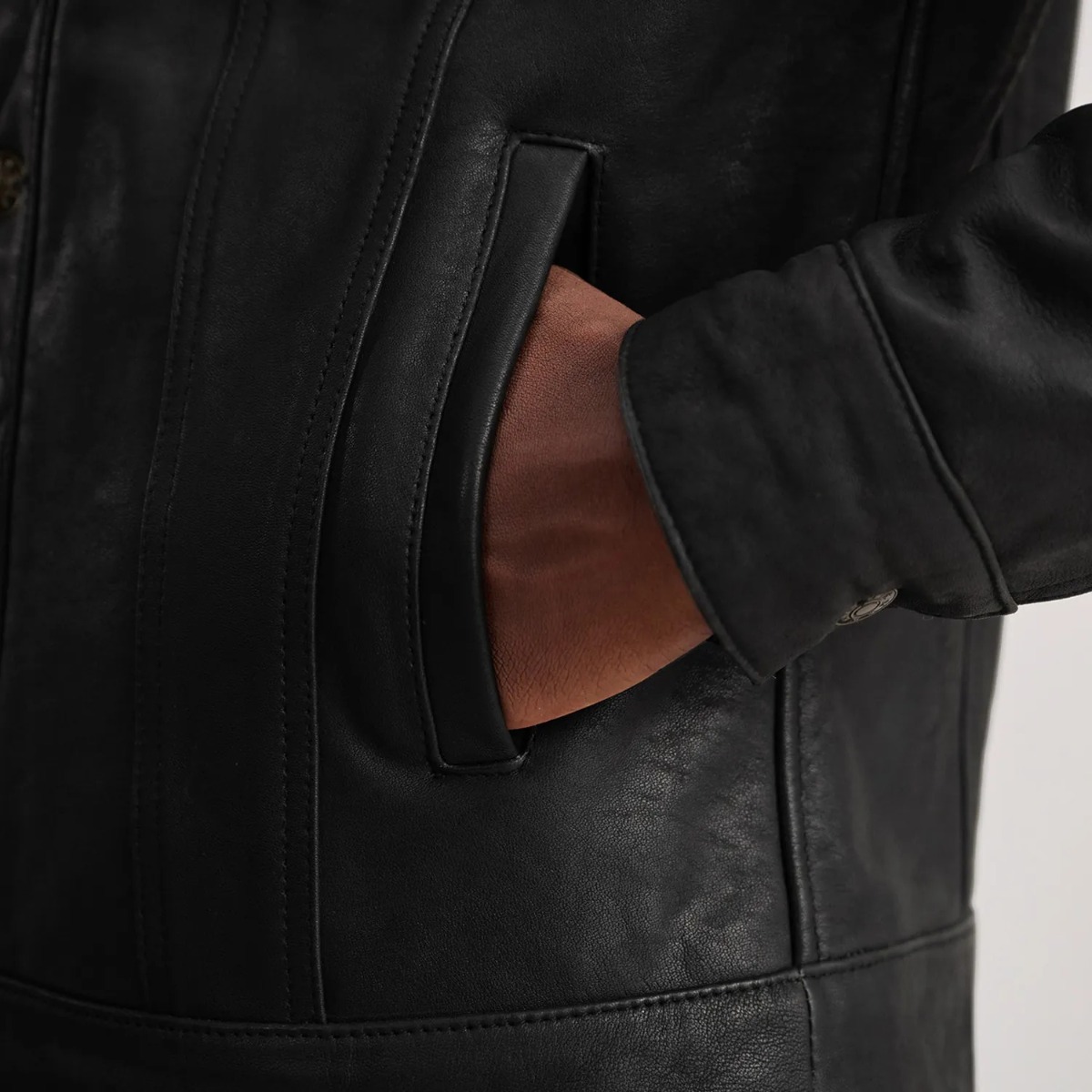 Dallis Distressed Black Leather Shearling Trucker Jacket - Image 4