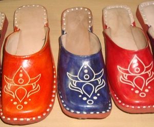 ladies leather shoes